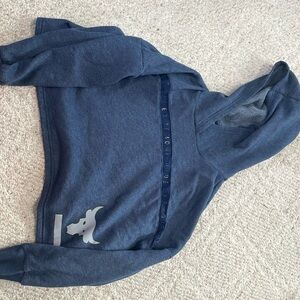 Navy under armor cropped sweatshirt